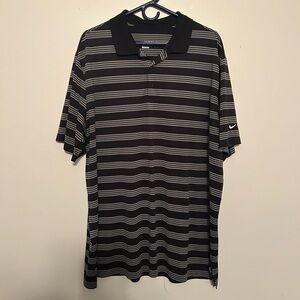 Mens Nike Golf dry fit